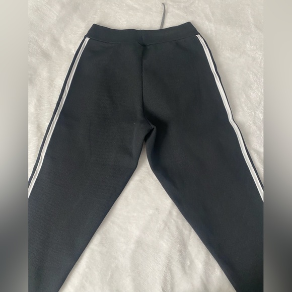 Adidas textured joggers - Picture 3 of 7
